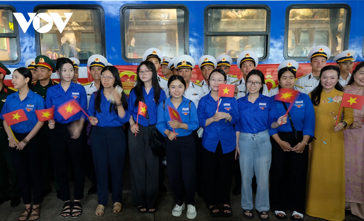 Đà Nẵng đón hơn 500 cán bộ, chiến sĩ hoàn thành diễu binh, diễu hành trở về